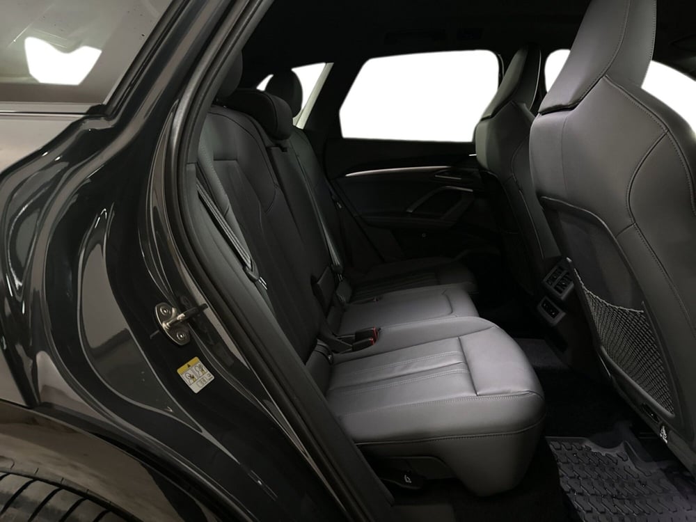 Audi Q5 Sportback usata a Napoli (7)