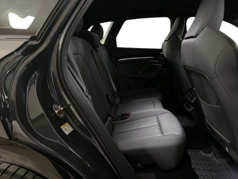 Audi Q5 Sportback usata a Napoli (7)