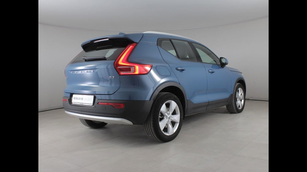 Volvo XC40 usata a Palermo (13)