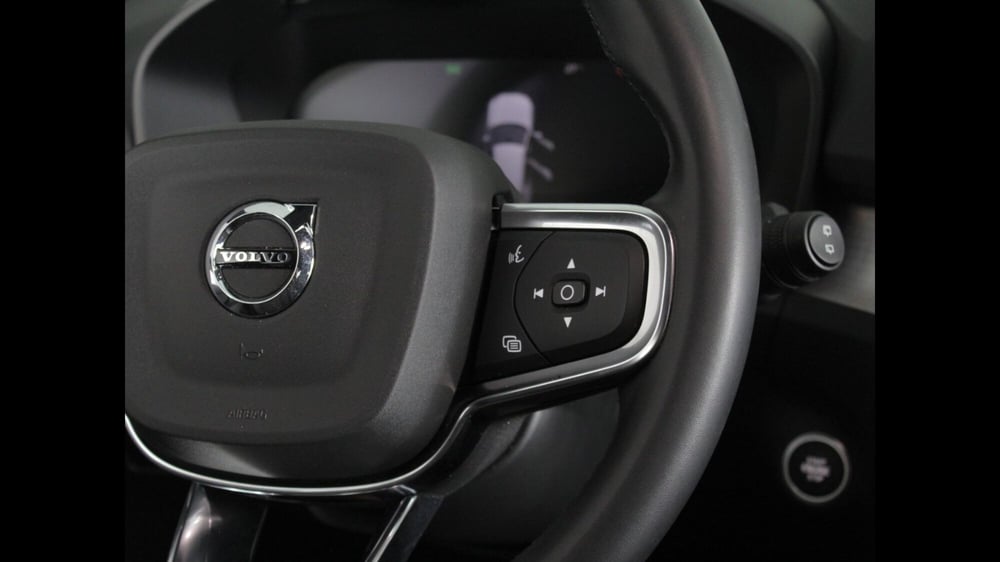 Volvo XC40 usata a Palermo (16)