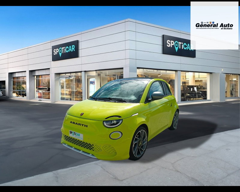 Abarth 500e usata a Lucca