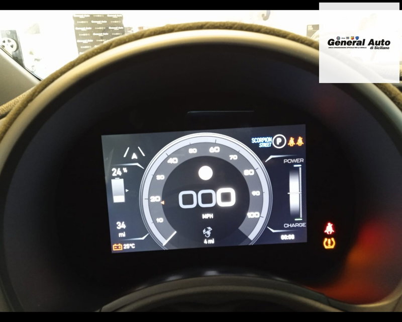 Abarth 500e usata a Lucca (13)