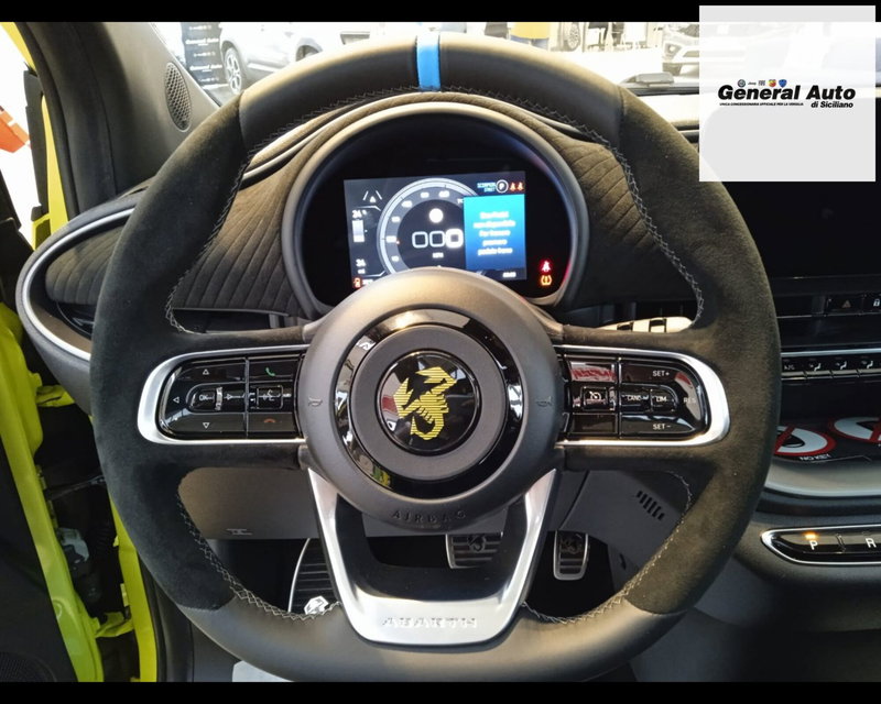Abarth 500e usata a Lucca (14)