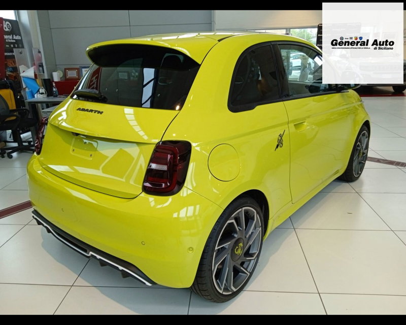 Abarth 500e usata a Lucca (5)