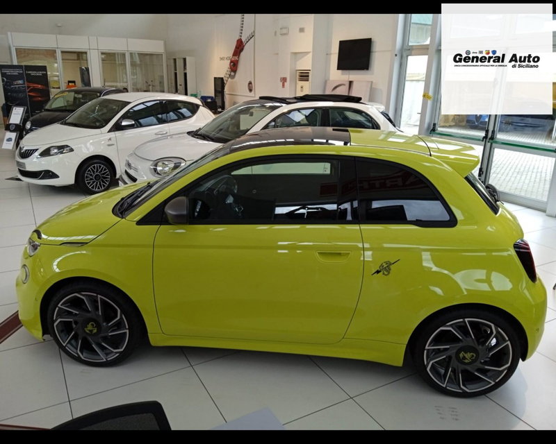 Abarth 500e usata a Lucca (8)