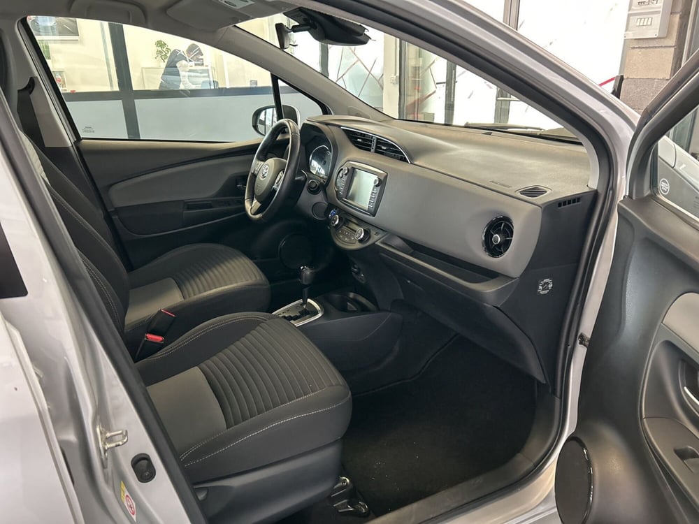 Toyota Yaris usata a Bergamo (6)