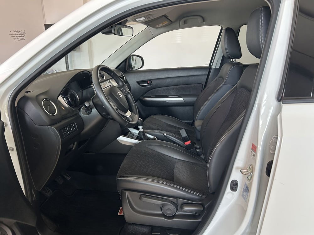 Suzuki Vitara usata a Bari (11)