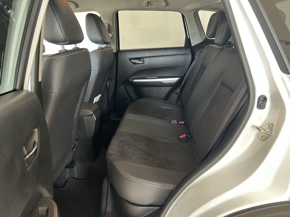 Suzuki Vitara usata a Bari (12)
