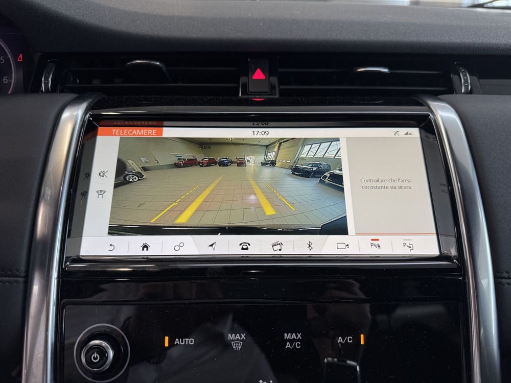 Land Rover Discovery Sport usata a Monza e Brianza (11)