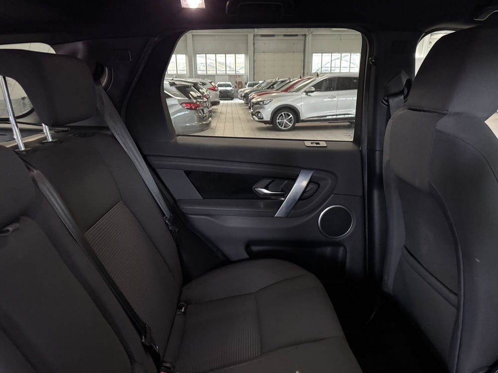 Land Rover Discovery Sport usata a Monza e Brianza (15)