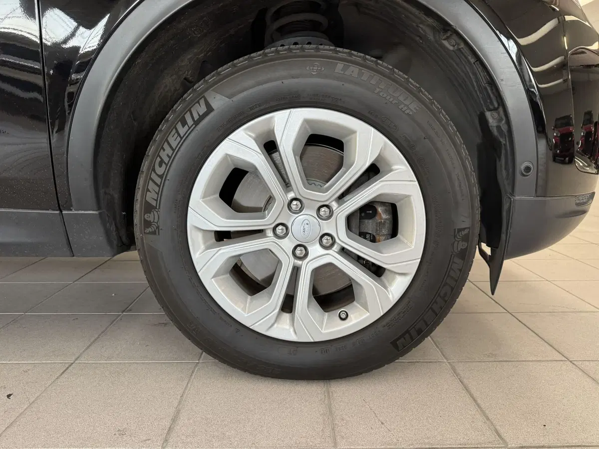 Land Rover Discovery Sport usata a Monza e Brianza (19)
