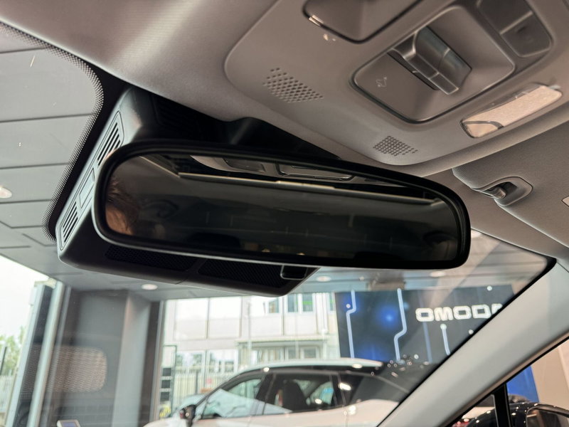 Omoda Omoda 5 nuova a Milano (18)