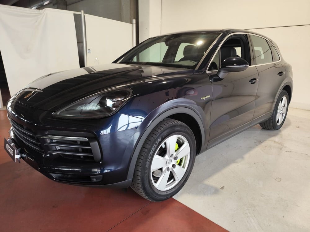 Porsche Cayenne usata a Milano (2)