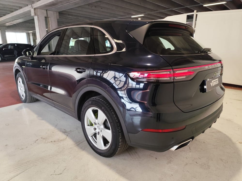 Porsche Cayenne usata a Milano (4)