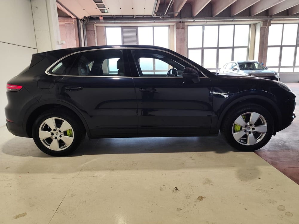 Porsche Cayenne usata a Milano (7)