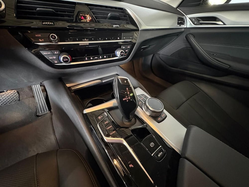 BMW Serie 5 Touring usata a Monza e Brianza (20)