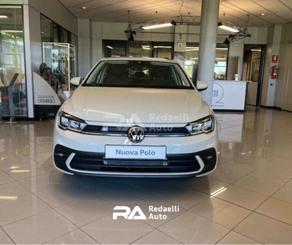 Volkswagen Polo nuova a Lecco (2)