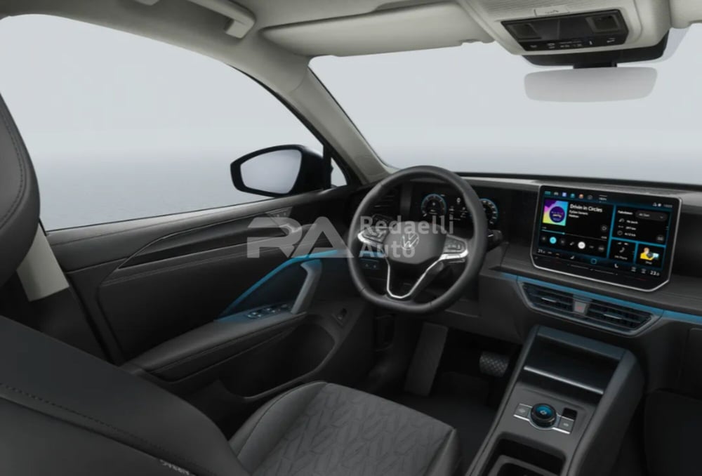 Volkswagen Tiguan nuova a Lecco (6)