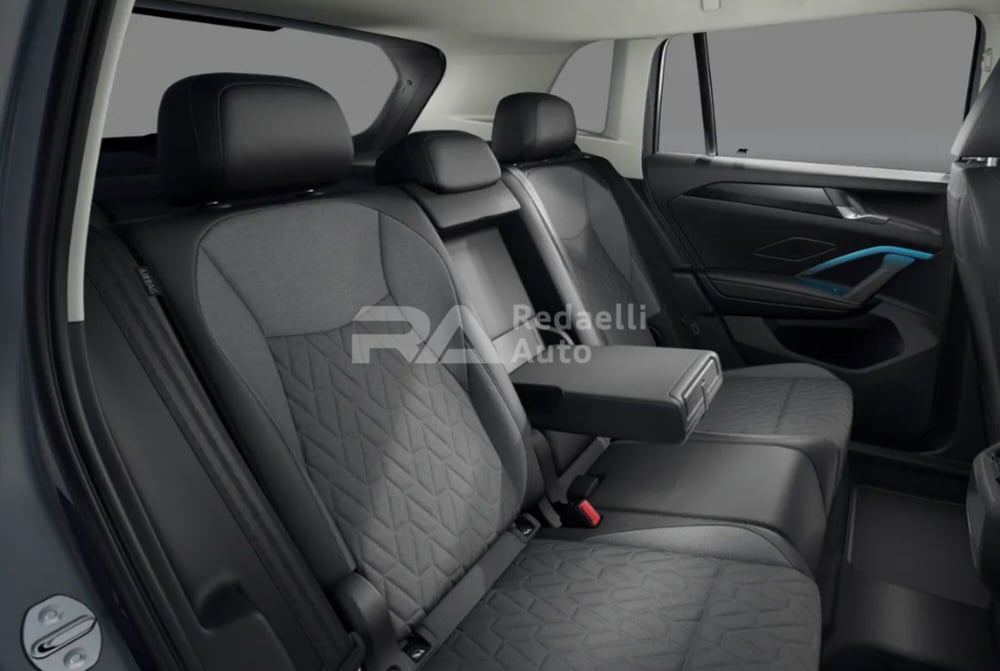 Volkswagen Tiguan nuova a Lecco (8)