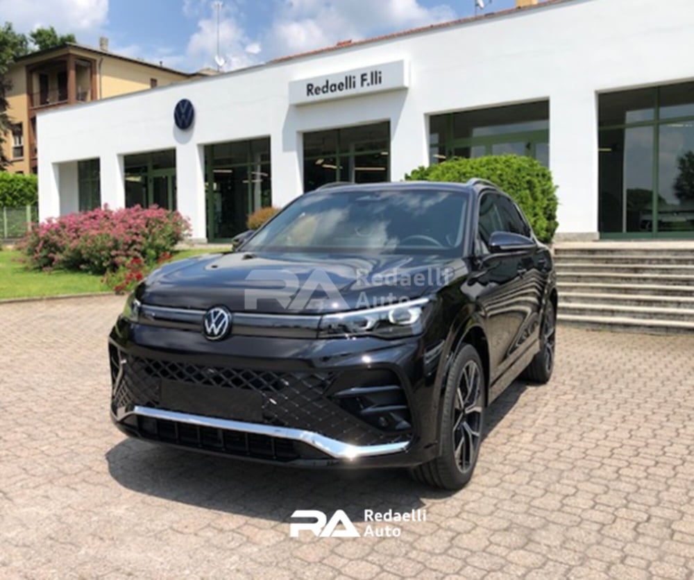 Volkswagen Tiguan nuova a Lecco (2)