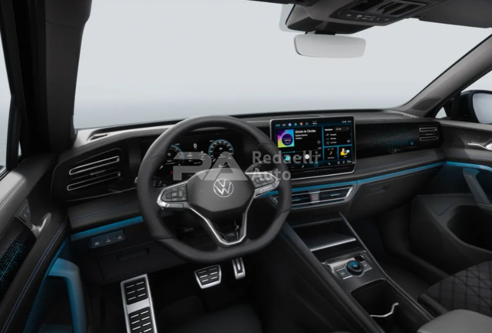 Volkswagen Tiguan nuova a Lecco (6)