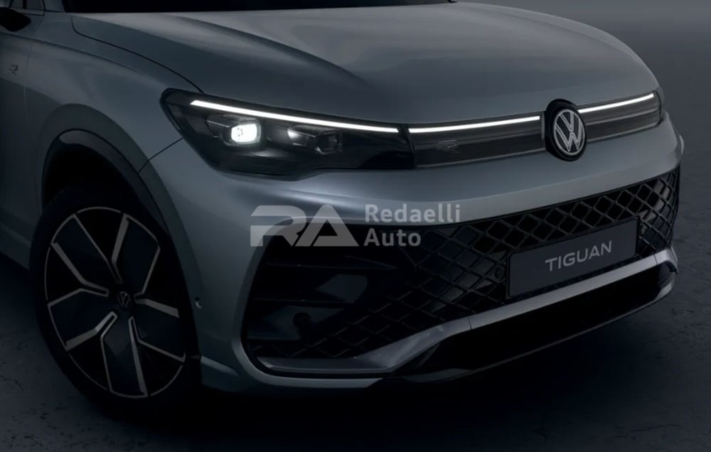 Volkswagen Tiguan nuova a Lecco (4)