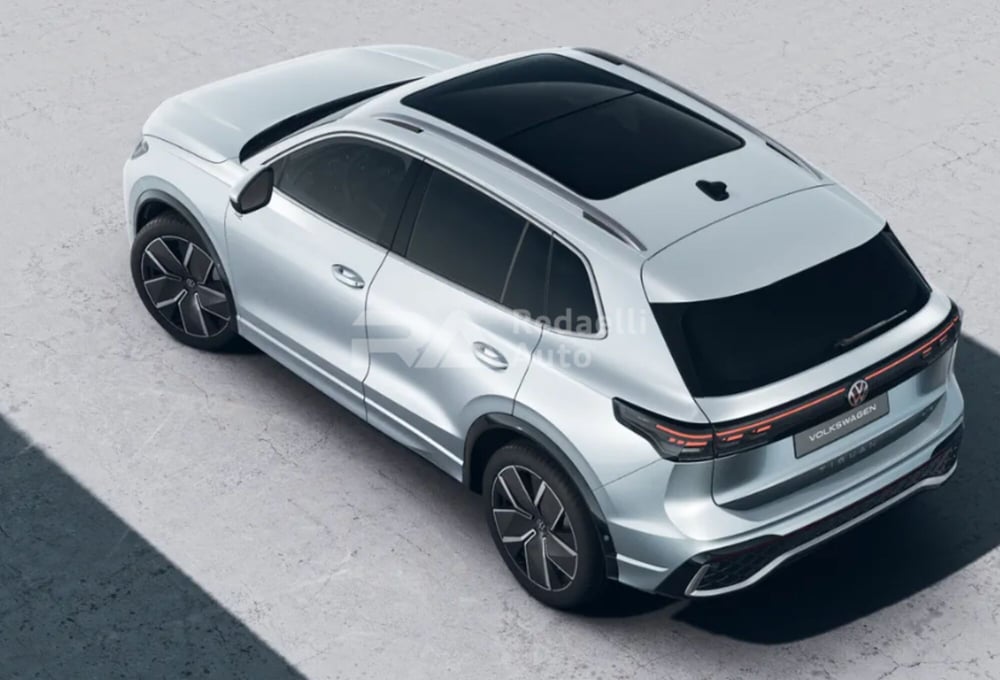 Volkswagen Tiguan nuova a Lecco (5)