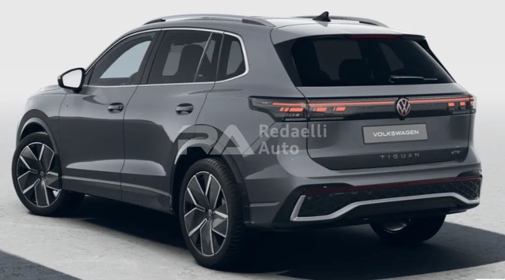 Volkswagen Tiguan nuova a Lecco (3)