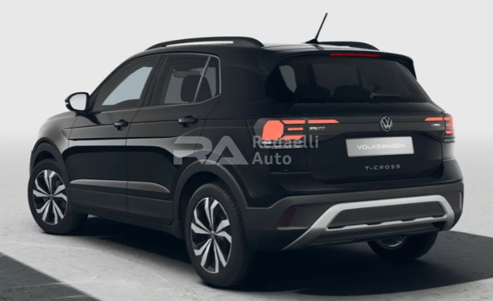 Volkswagen T-Cross nuova a Lecco (3)