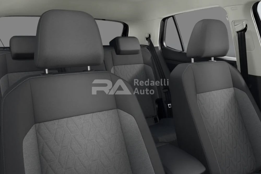 Volkswagen T-Cross nuova a Lecco (7)
