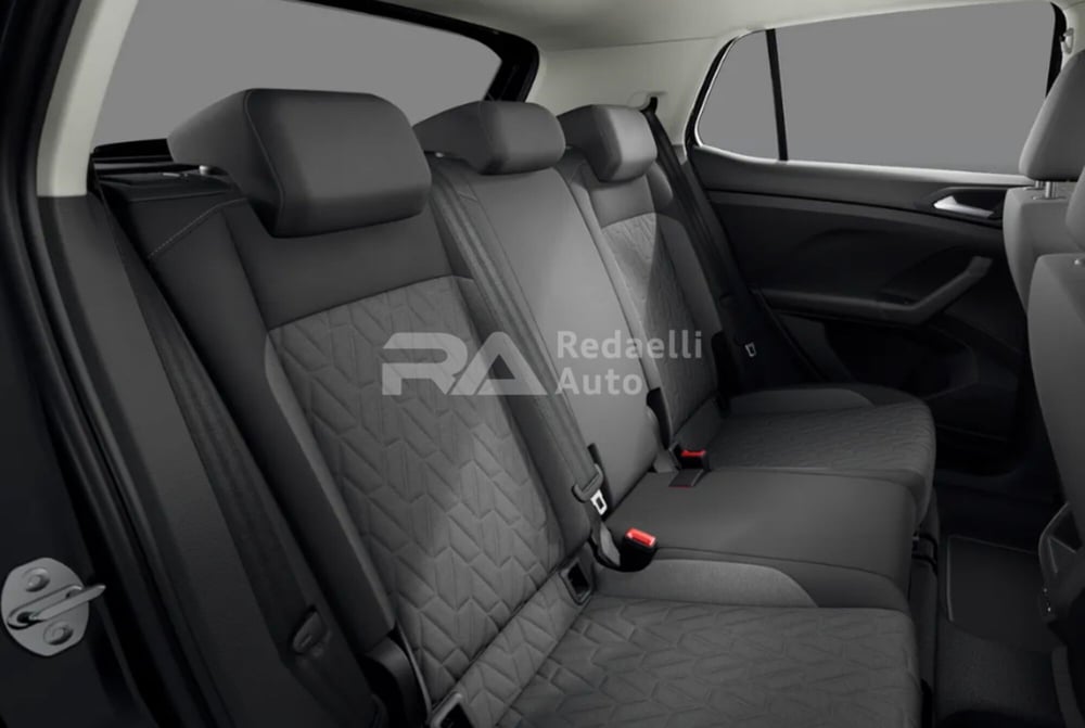 Volkswagen T-Cross nuova a Lecco (8)