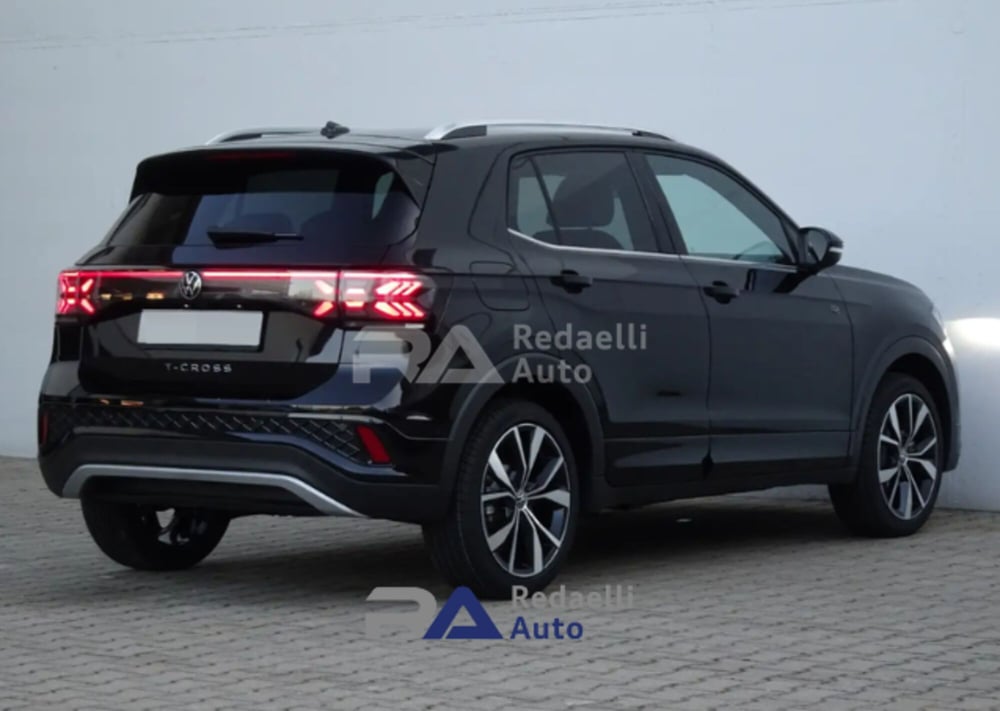 Volkswagen T-Cross nuova a Lecco (4)