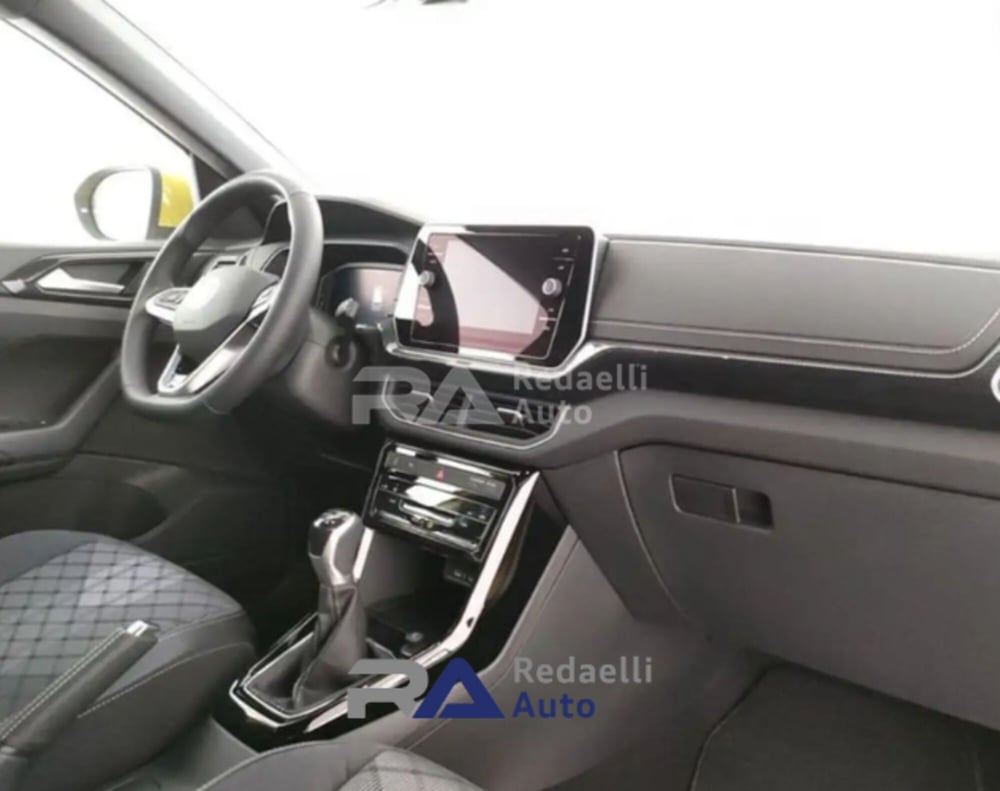 Volkswagen T-Cross nuova a Lecco (6)