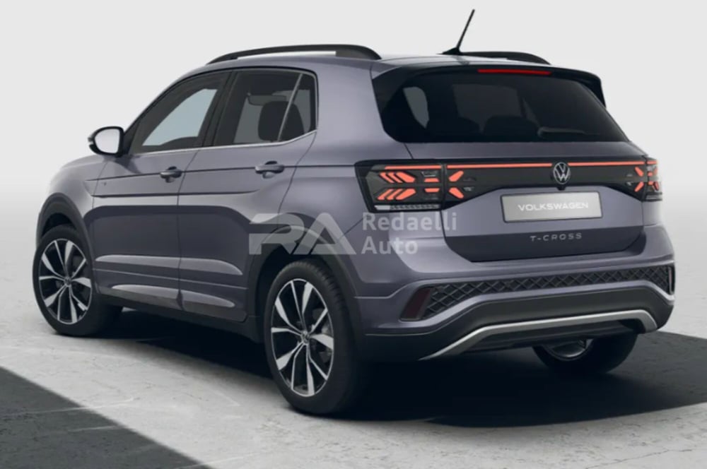 Volkswagen T-Cross nuova a Lecco (3)