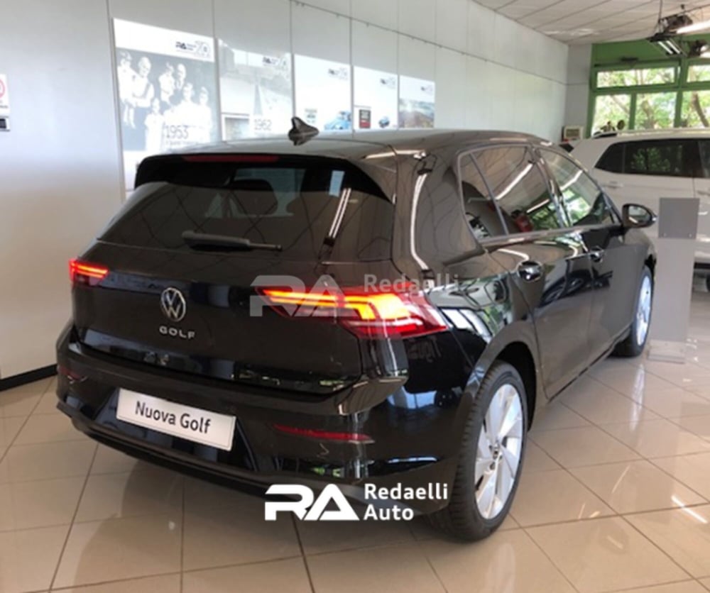 Volkswagen Golf nuova a Lecco (3)