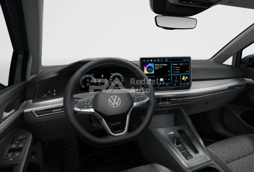Volkswagen Golf nuova a Lecco (5)