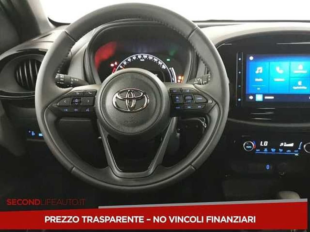 Toyota Aygo X nuova a Chieti (9)