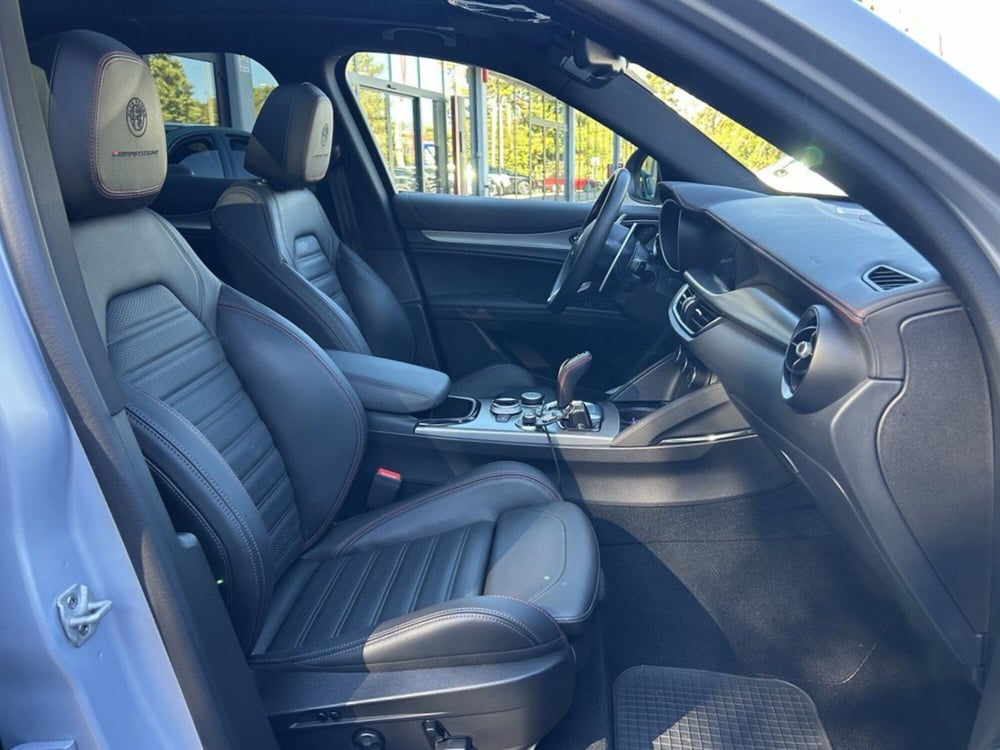 Alfa Romeo Stelvio usata a Ancona (10)