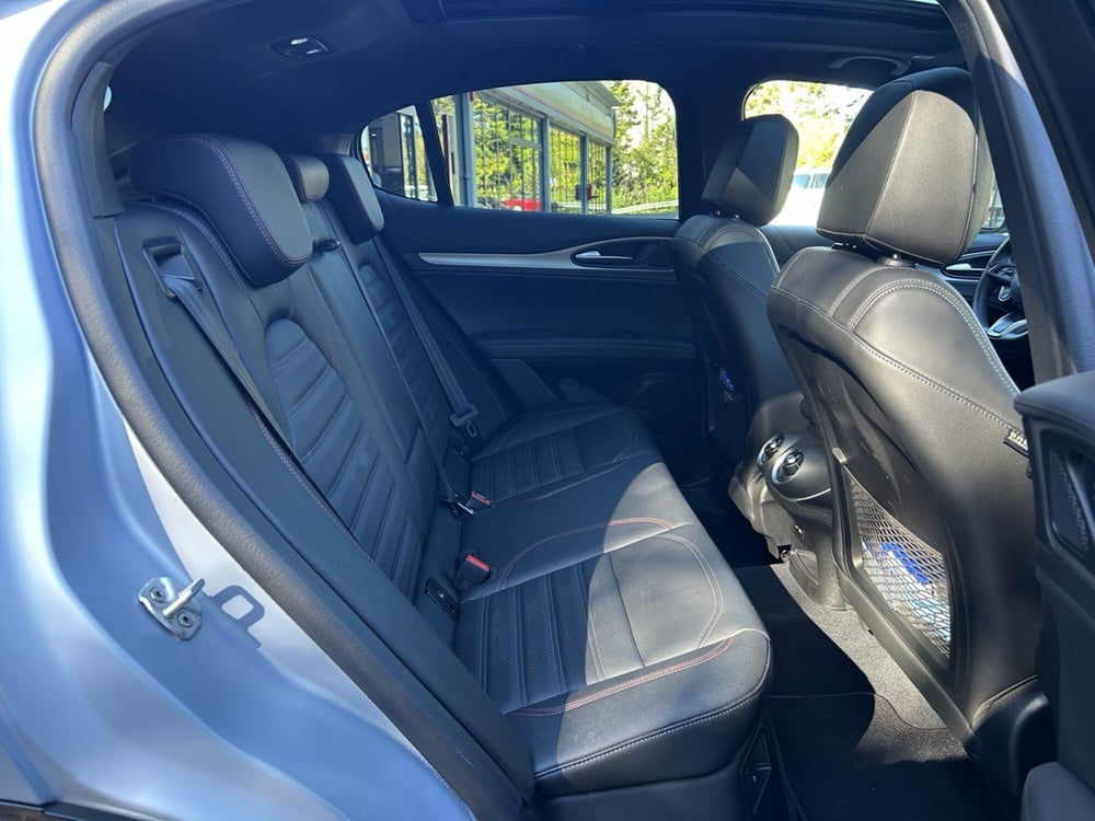Alfa Romeo Stelvio usata a Ancona (12)