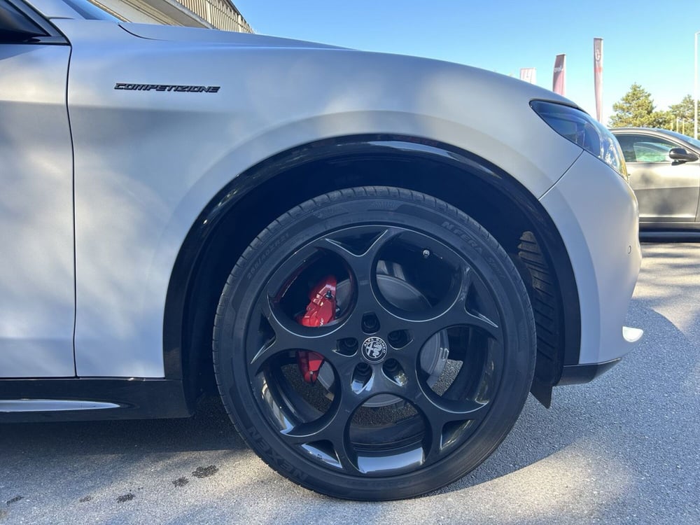 Alfa Romeo Stelvio usata a Ancona (15)