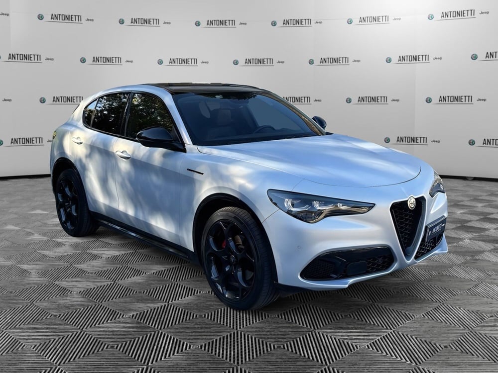 Alfa Romeo Stelvio usata a Ancona (3)