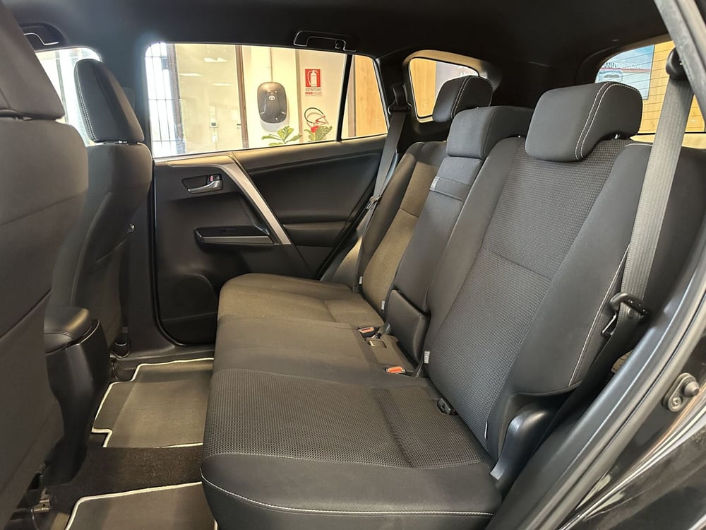 Toyota Rav4 usata a Catanzaro (10)