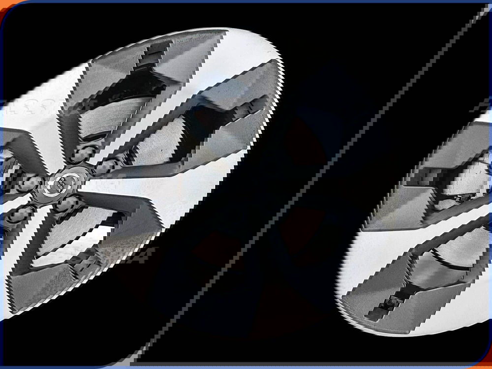 Volvo XC40 nuova a Milano (7)