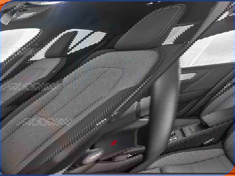 Volvo XC40 nuova a Milano (8)