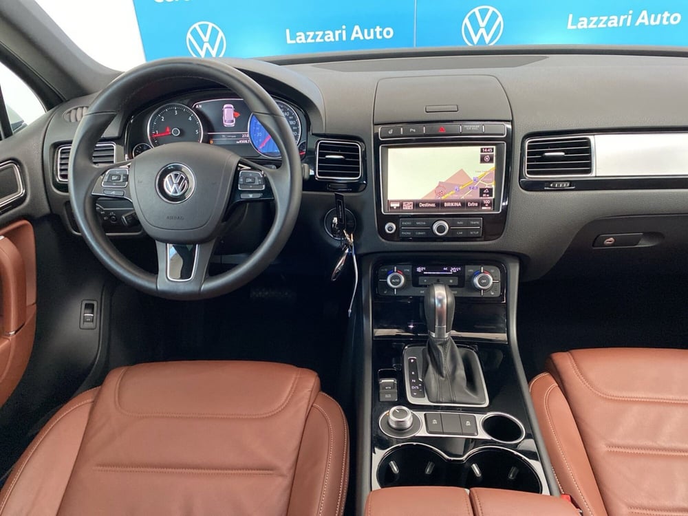 Volkswagen Touareg usata a Lodi (10)