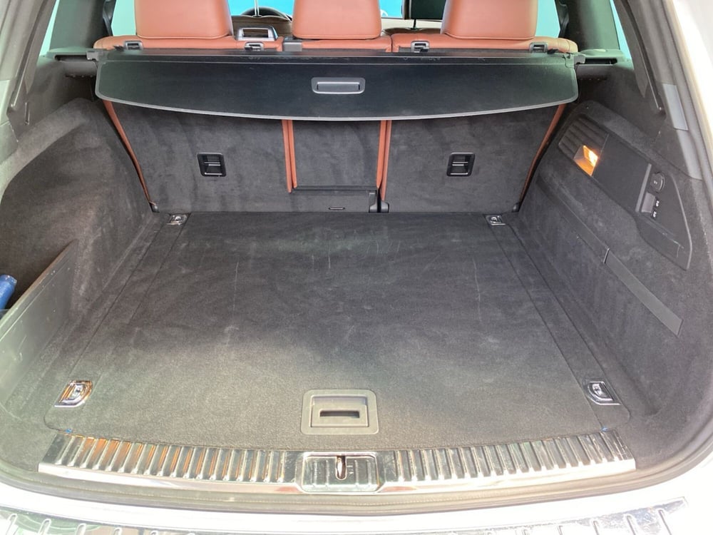 Volkswagen Touareg usata a Lodi (11)