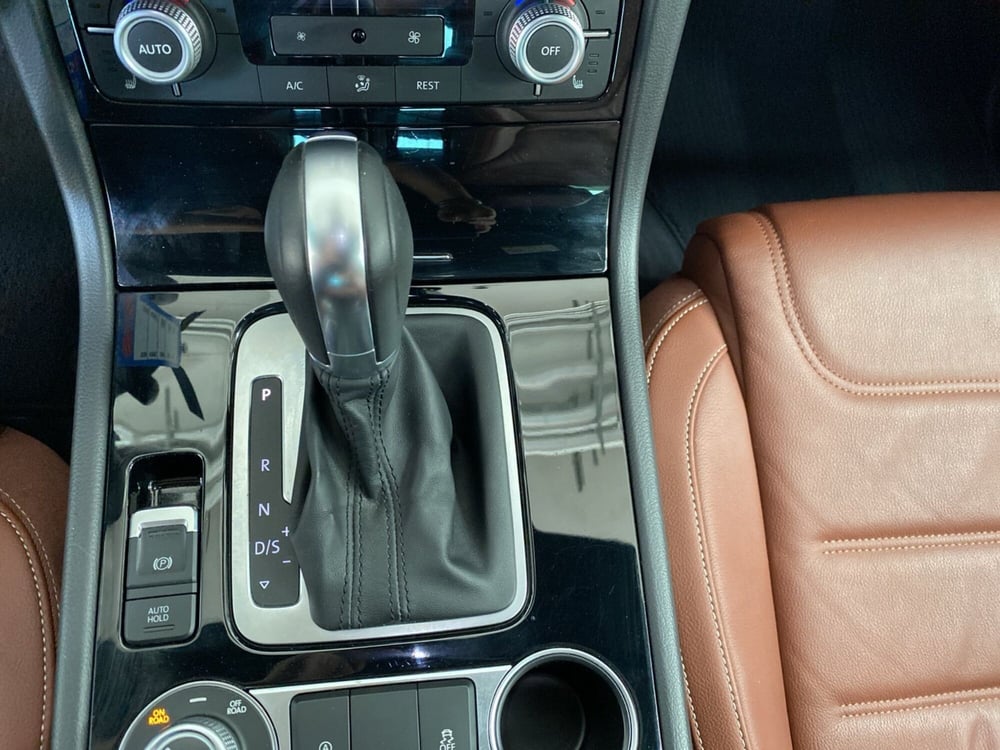 Volkswagen Touareg usata a Lodi (13)