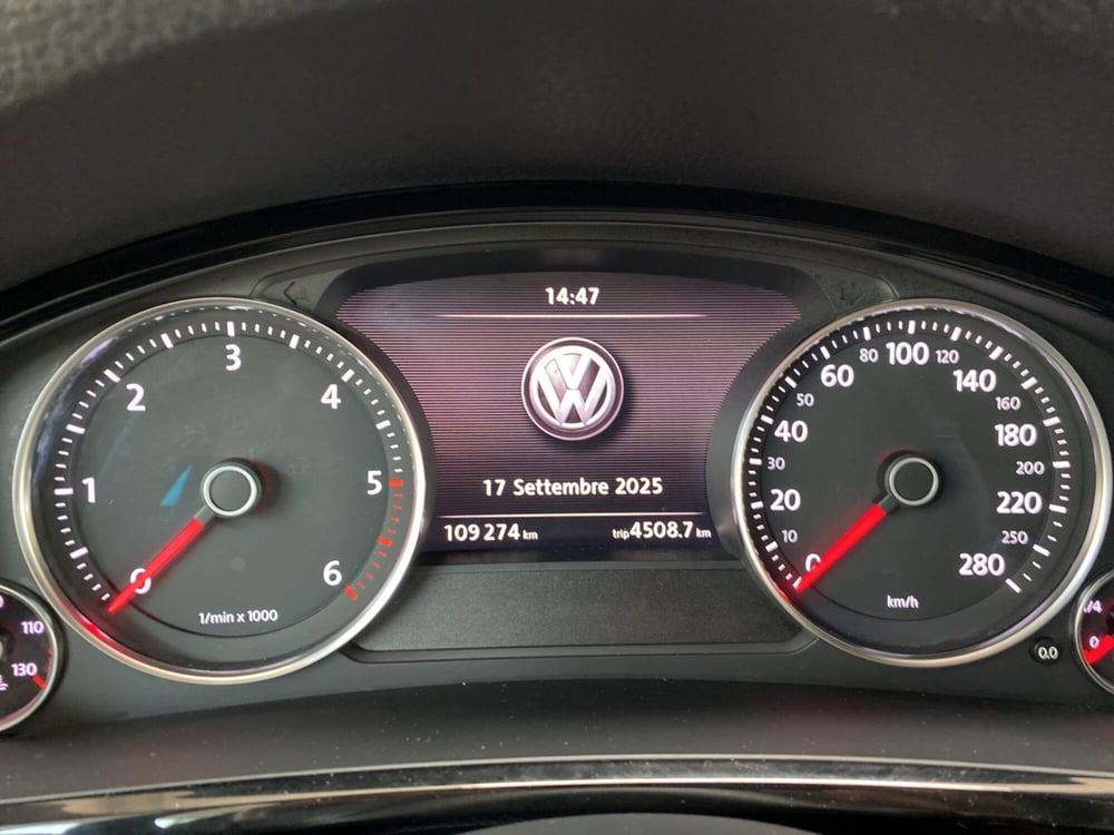 Volkswagen Touareg usata a Lodi (17)