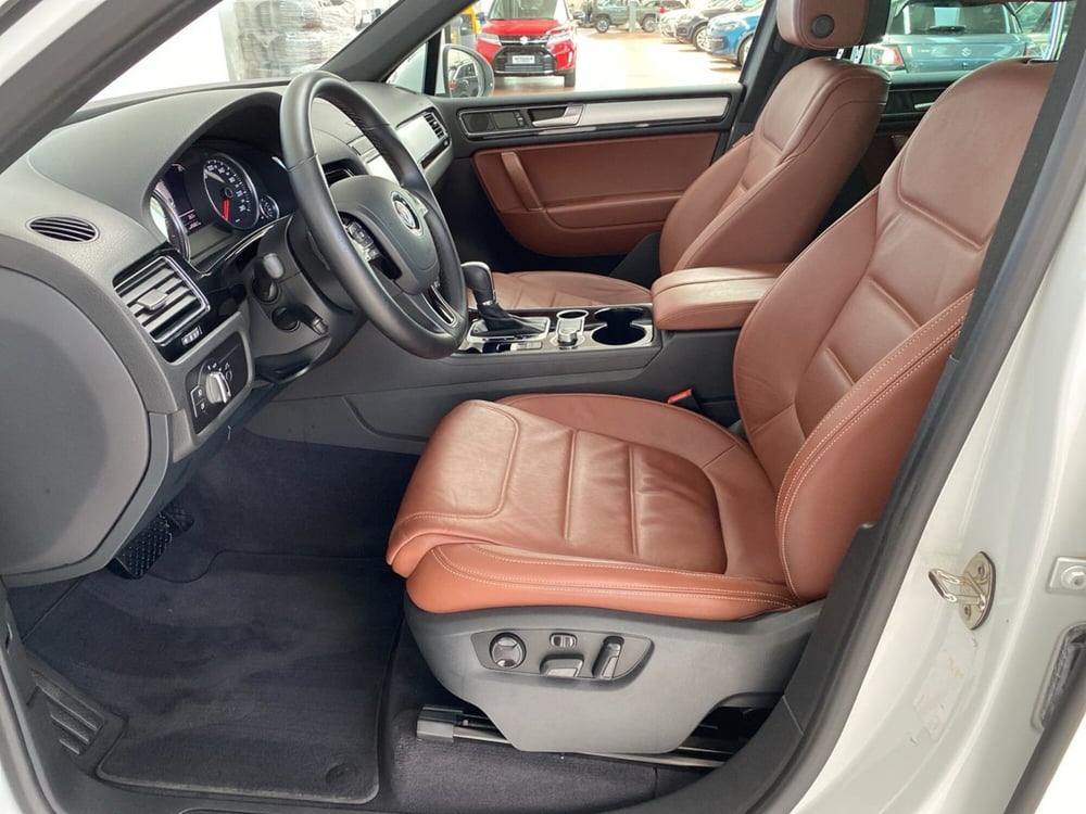 Volkswagen Touareg usata a Lodi (7)