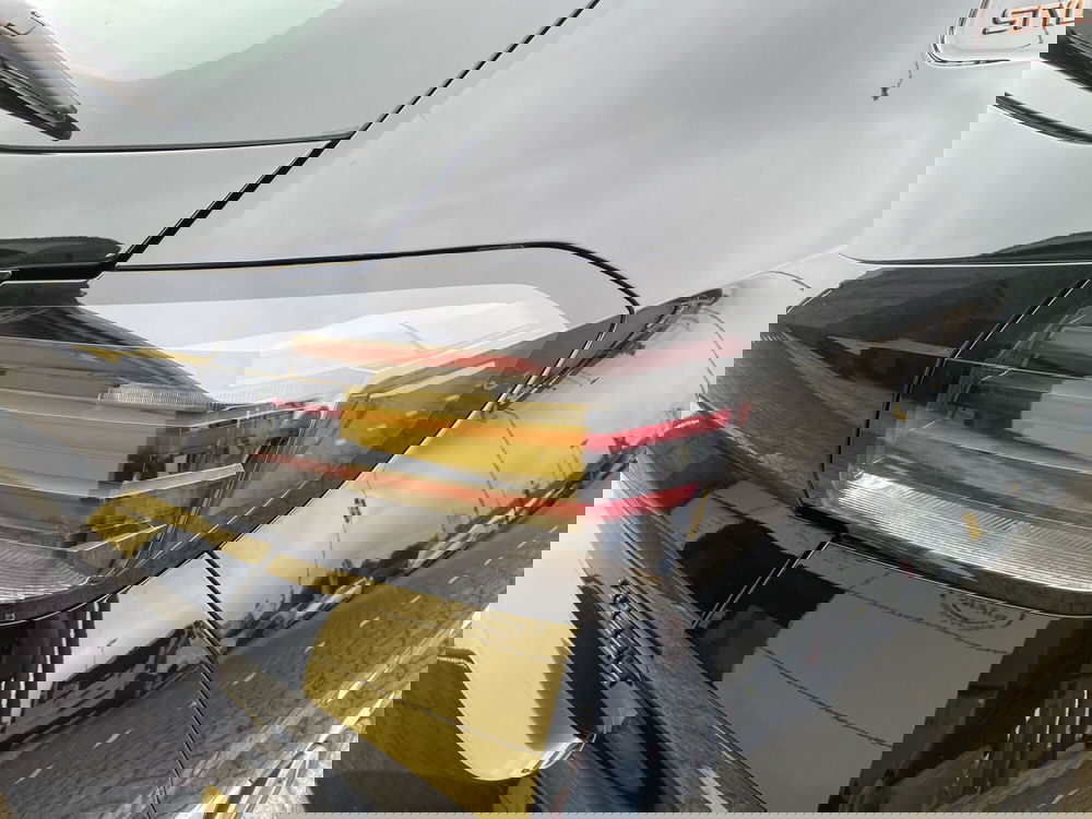 Peugeot 208 nuova a Parma (15)